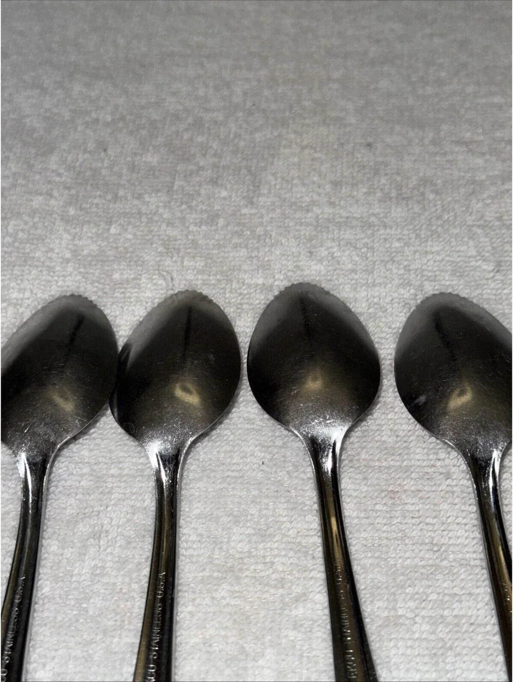 4 Grapefruit Spoons Ekco EKS7 Chevron Pattern Stainless Steel Flatware USA 6